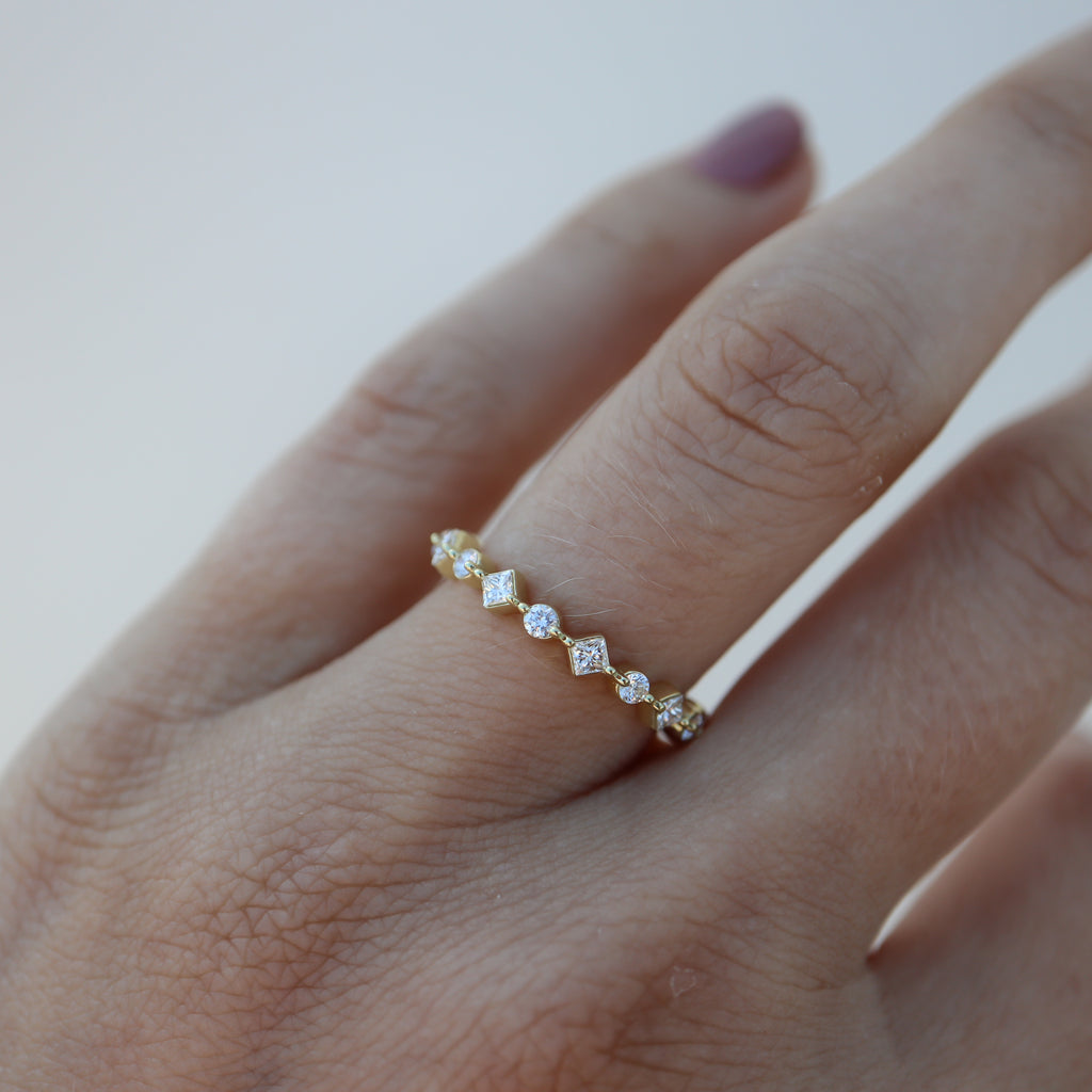 Gradient Diamond Band - Rosedale Jewelry